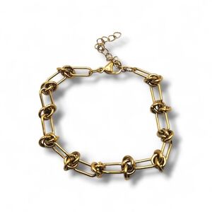 Elegant Gold Chain Link Bracelet
